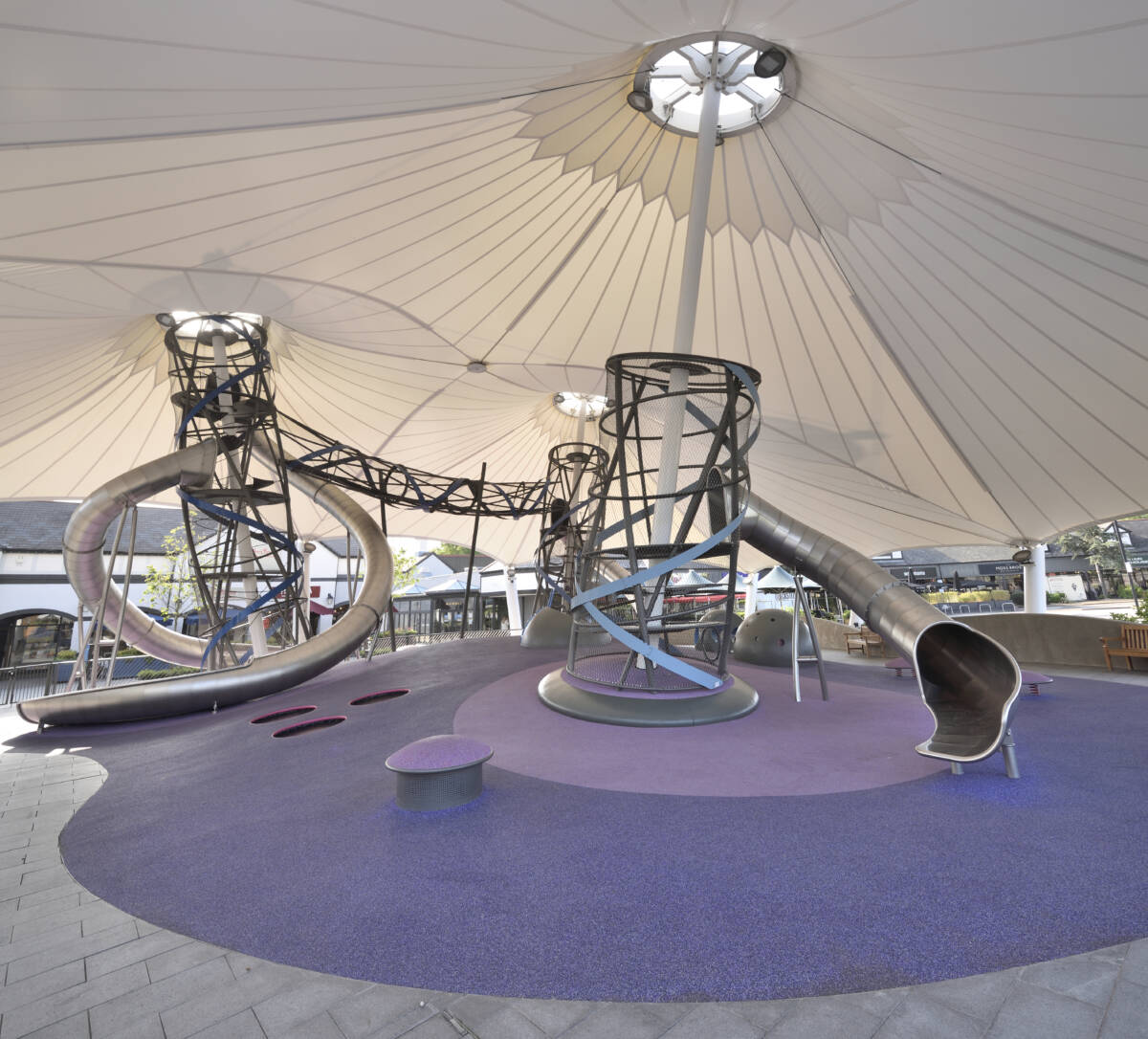 Aire de jeux couverte - Cheshire Oaks